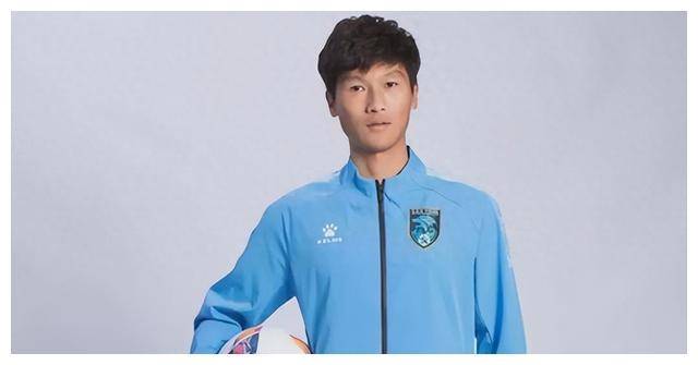 郑浩乾_球员_支云