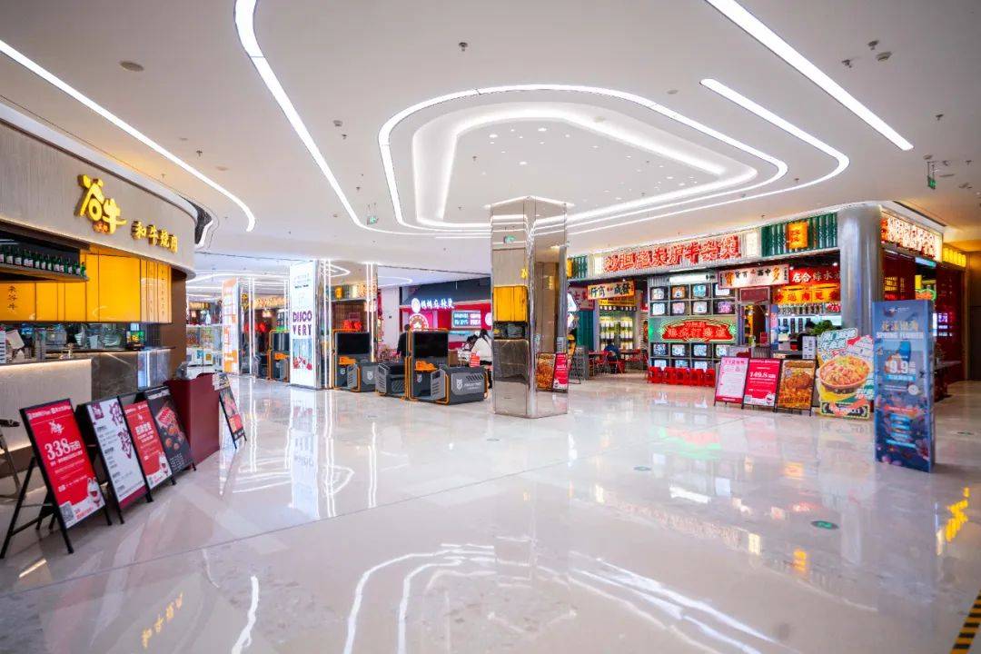 在银海元隆广场赴一场花漾之约