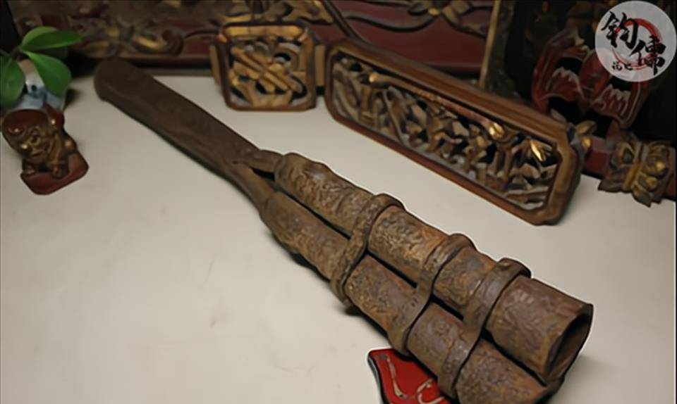 但是正如之前所说,火门枪的先天缺陷让三眼铳的射速受到很大限制,其