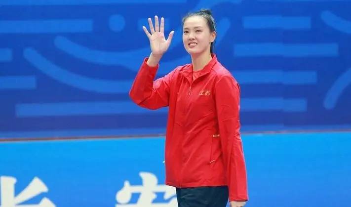 张常宁既可以打主攻也可以打接应增加了夺冠的概率