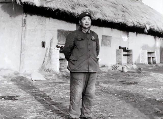 老红军住院被安排双人病房秦基伟得知脸色一变他是我的老领导