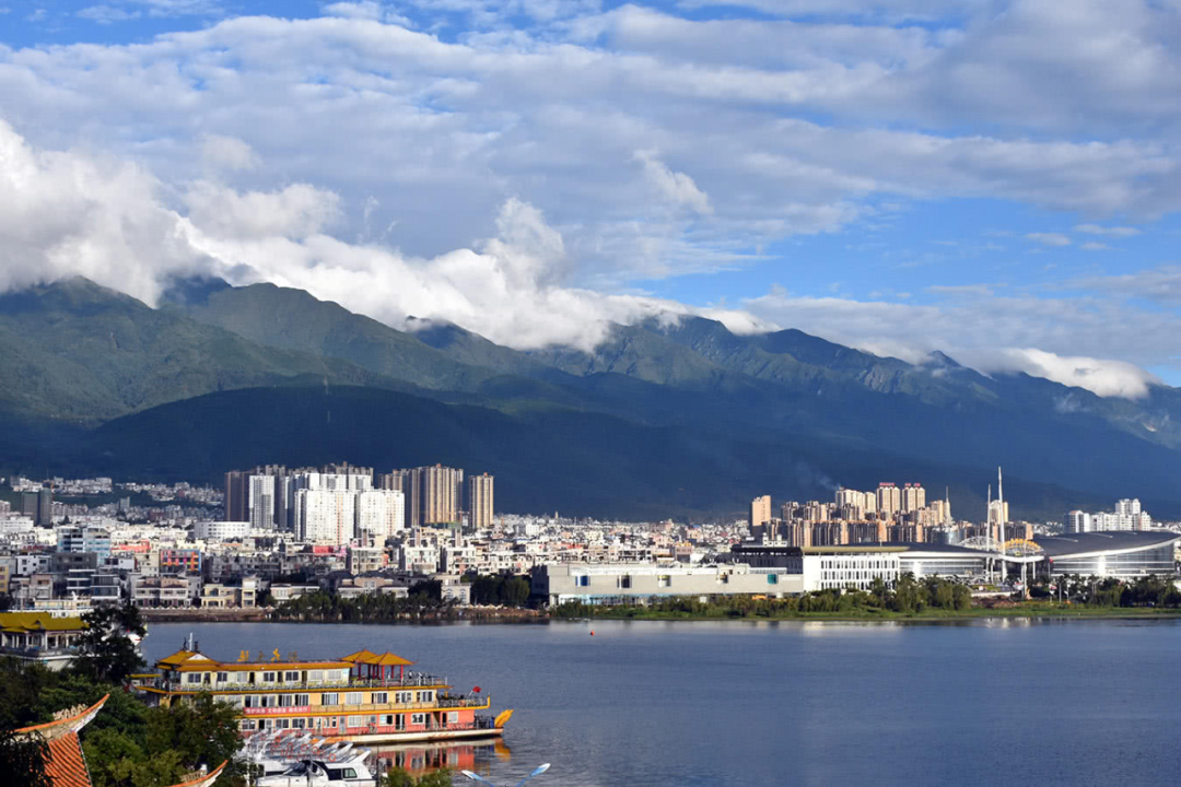 大理雅美湾全盘封顶准现房滇西经济圈交汇处满江未来不可估量