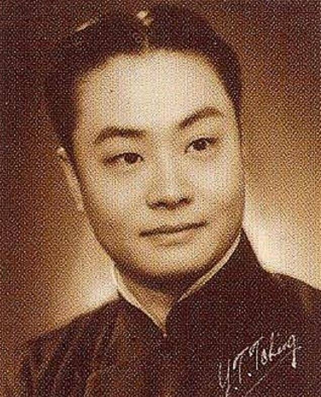 是的,你没有看错,俏江南的少东家汪小菲,他是满族,是正黄旗.