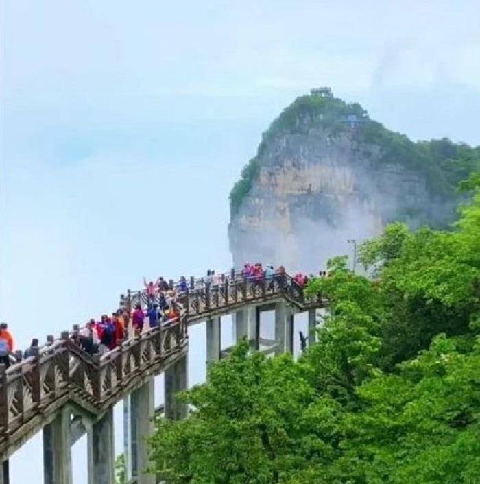 跟团去湖南天门山旅游六天五晚详细攻略跟团去湖南天门山旅游六天详细