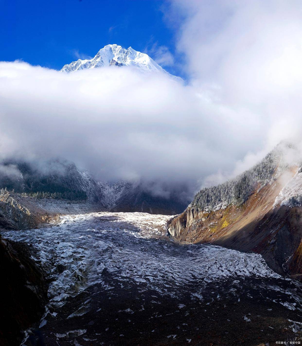 九寨沟:被上帝打翻的调色盘,水池浅滩五彩斑斓3,黄龙景区:以彩池,雪山
