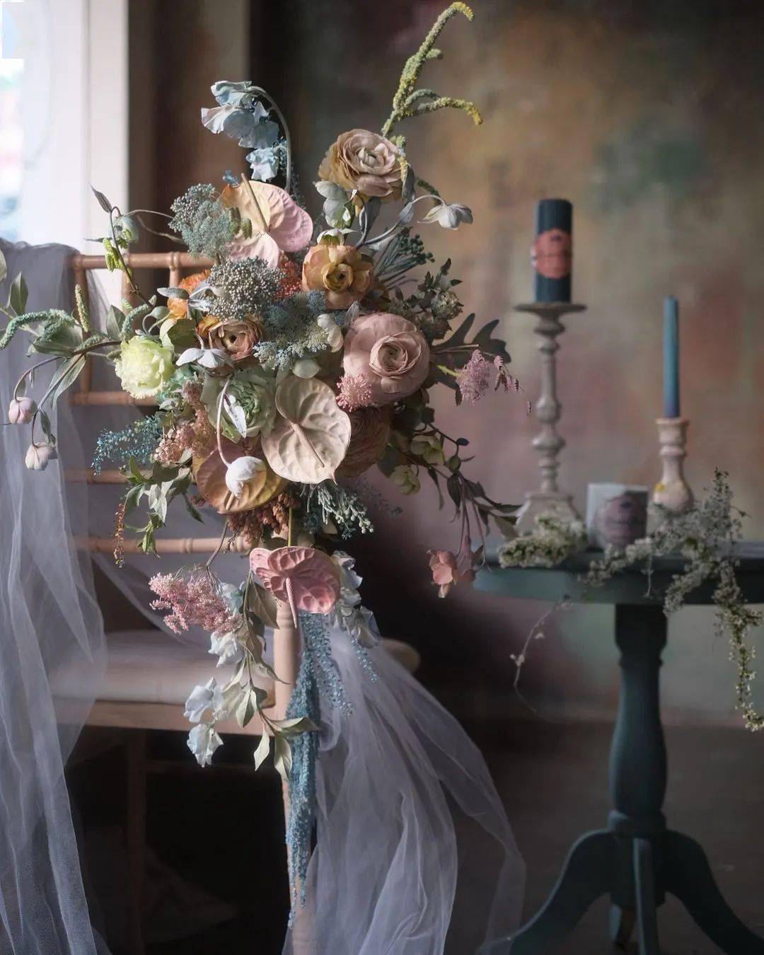 韩式花艺与油画结合的唯美花艺