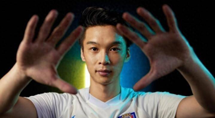 原创意外上港两大王牌离队后都被职业联赛抛弃如今只能踢业余比赛