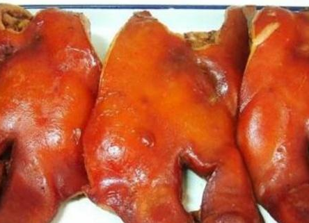 原创为什么中国人这么喜欢吃猪头肉吃猪头肉有什么样的好处看看吧
