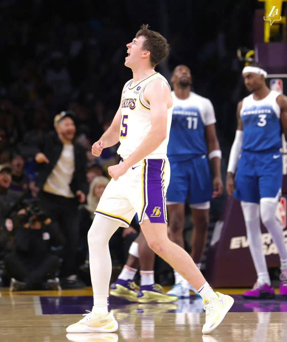 原创湖人120109击败森林狼19次失误赢球首发5人103分