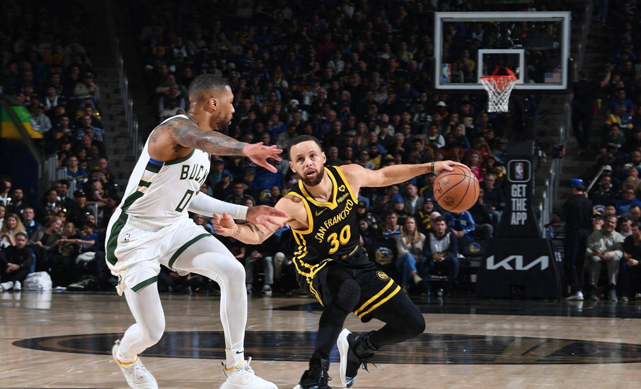 如果放在两年前,库里的腿就是勇士的命.