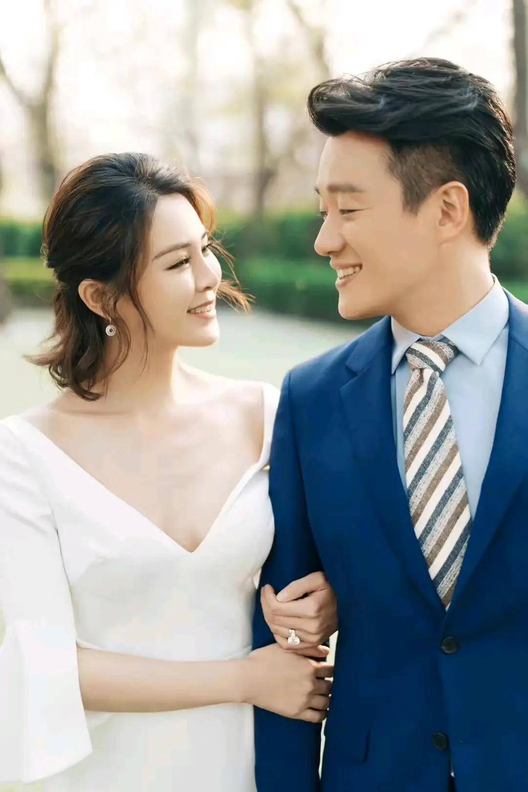 "而关悦也表示:"佟大为不仅是我的爱人,更是我的知己和朋友.