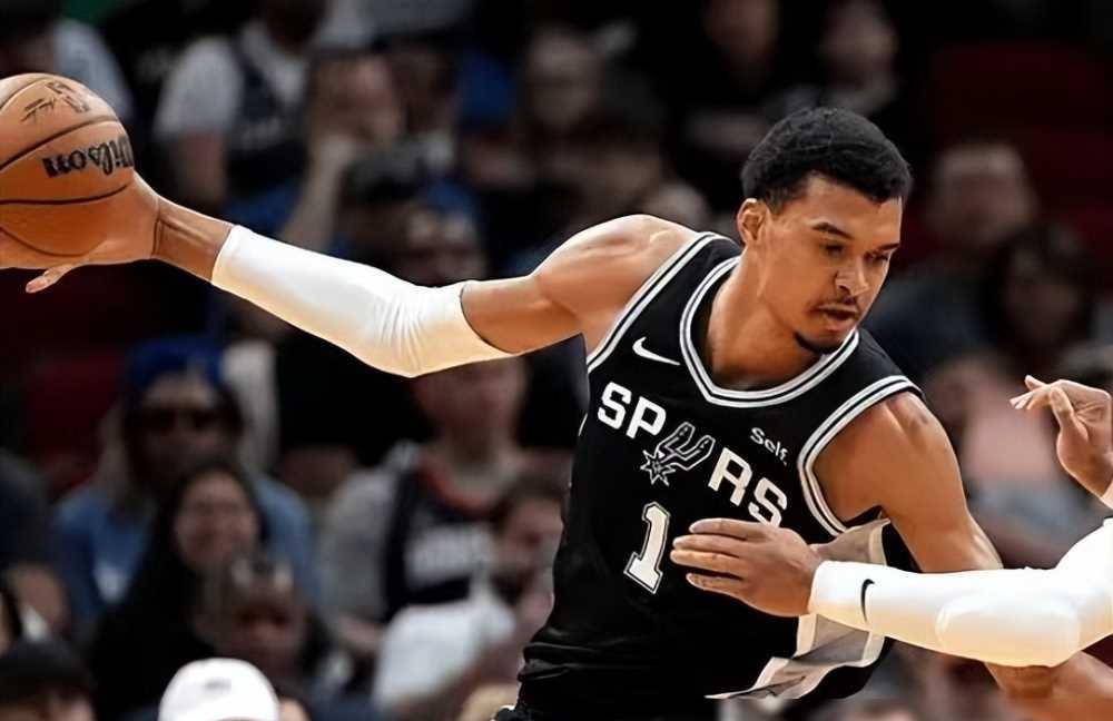 白魔19分,索汉输球输人,想成下个_马刺_比赛_火箭