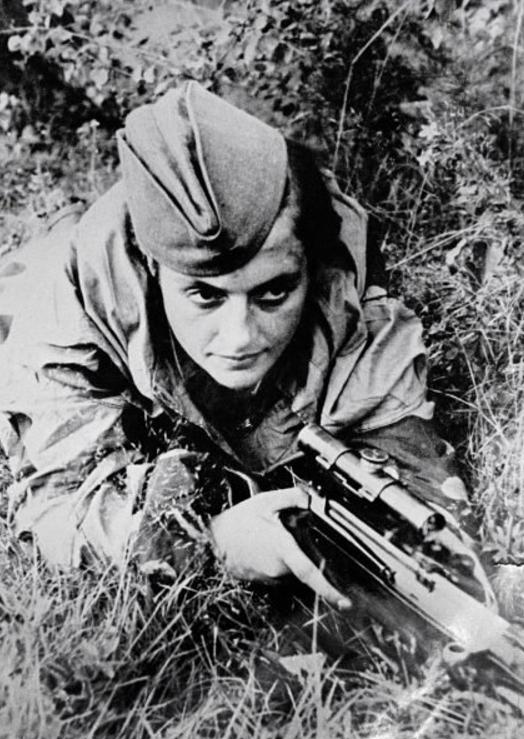 原创309杀历史系女大学生拿起狙击枪成了让德军闻风丧胆的狙神