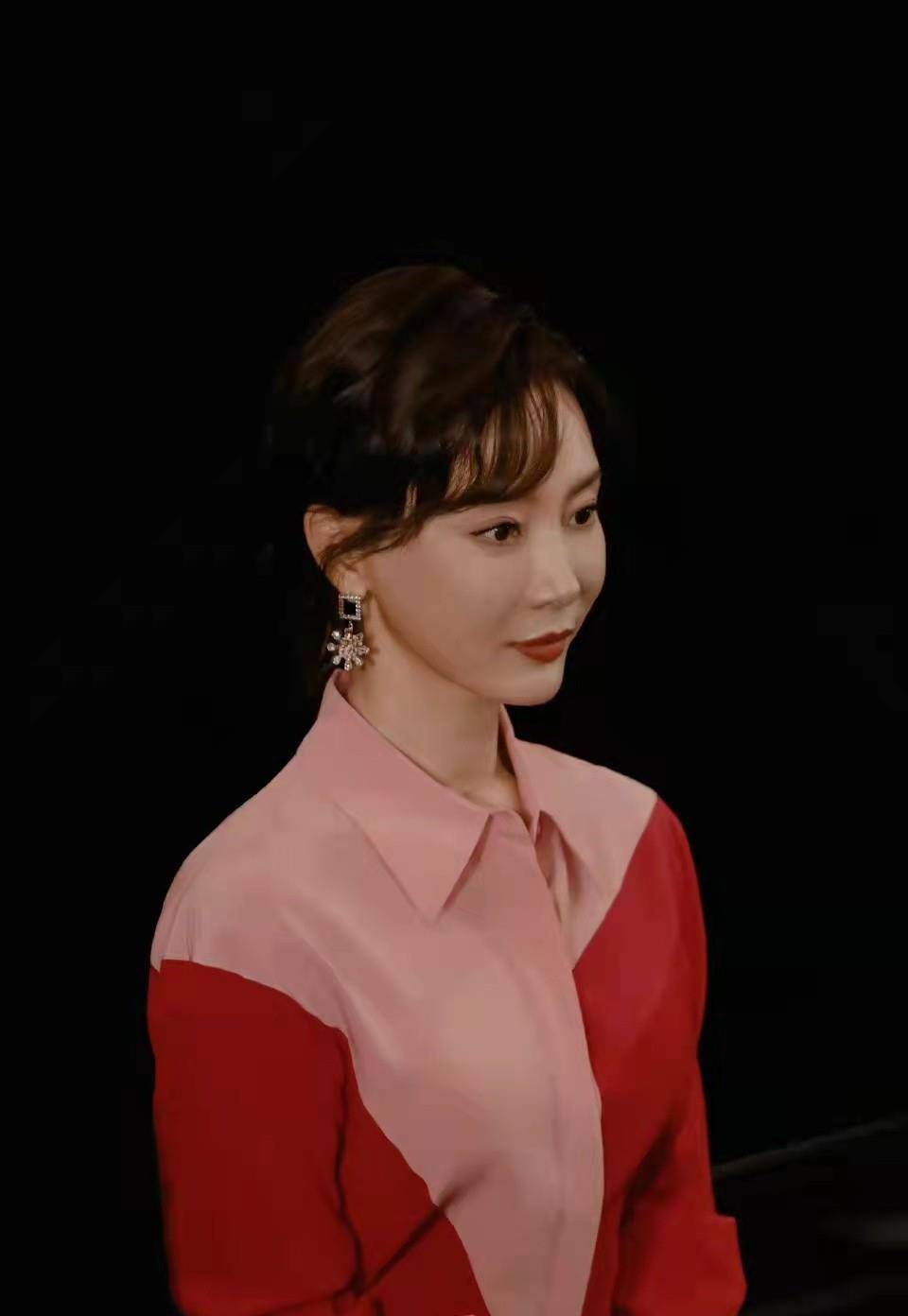 原创陈数凭气质美出圈大胆挑战少女粉看着减龄又知性太惊艳