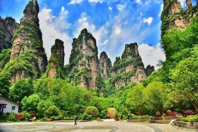 杨家界——天子山——十里画廊——溪布老街——魅力湘西(演出)day2