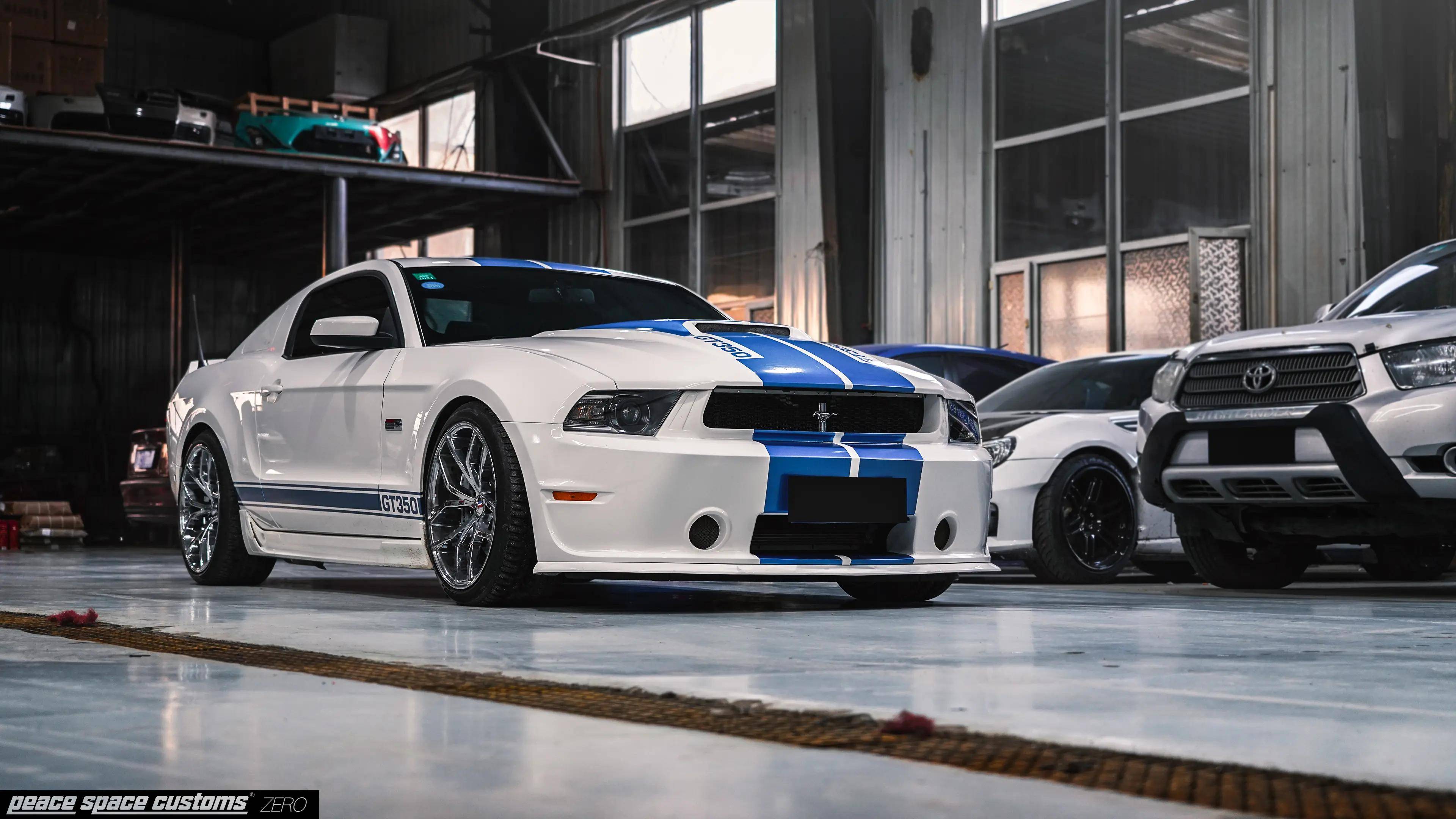 这只眼镜蛇没有毒性,但它一样会让你中毒