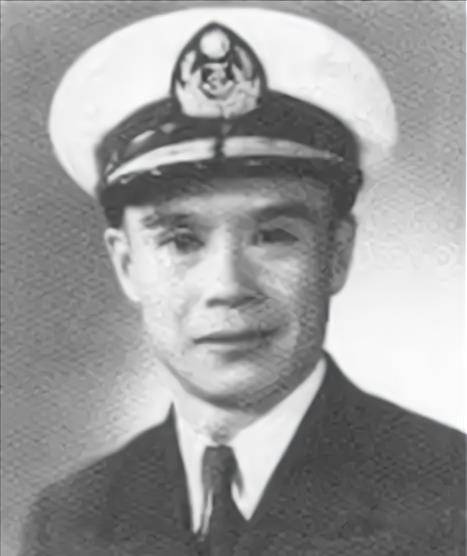 他冲破险阻驾登陆艇起义归来,获600两黄金重奖,被赞孤胆英雄_赵宗礼_