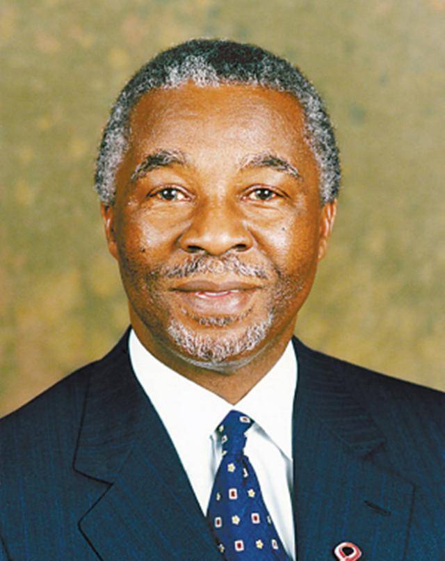 非洲女孩巴特曼拥有奇特身材供欧洲人观赏死后被制作成标本