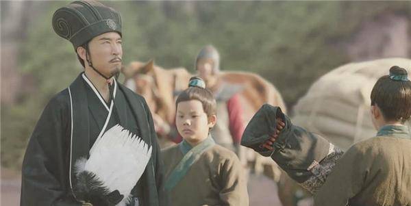 如同上方谷司马受困的闹剧一般,诸葛亮辛辛苦苦培养了20年的干儿子