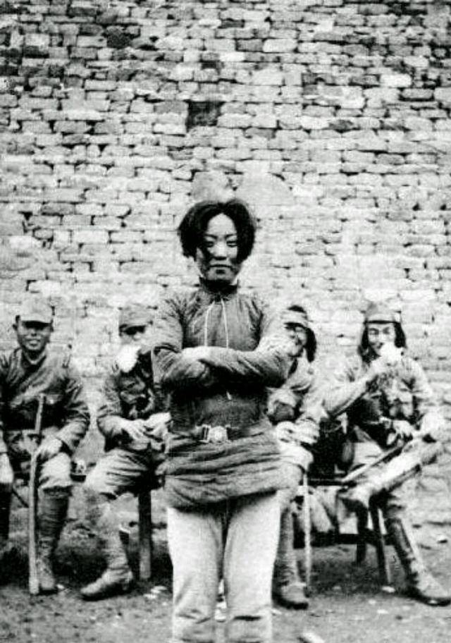 原创游击队女队员成本华是怎样的一副英雄本色