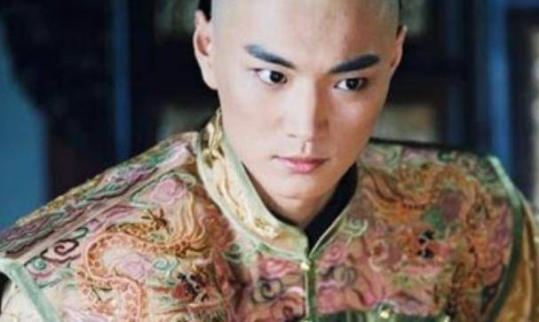 可随着刘义年龄的渐渐长大,刘聪却根本不再提及权力交接一事了后来和