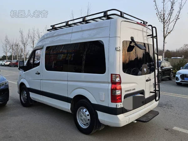 国六排放自动挡,福田图雅诺改装露营车旅行,新车设计床车自驾游