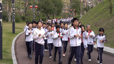 东莞南城这所学校,把大课间"搬到"公园里啦!_活动_防控_阳光