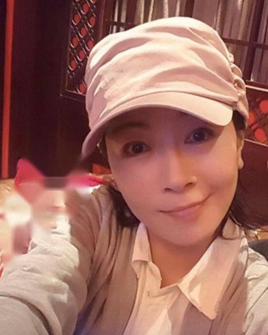 情断郭富城,与刘銮雄3年虐恋患厌食症,54岁暴瘦仍单身_袁洁莹_黄百鸣