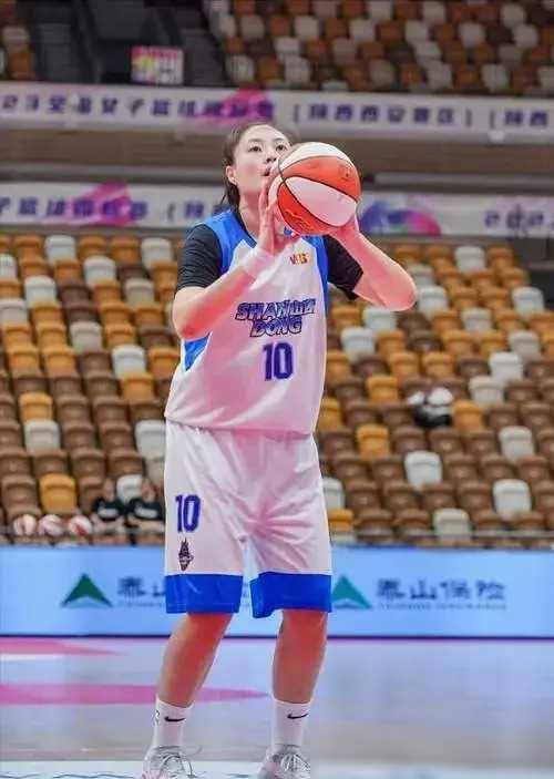 榜出现新的变动,排名前四为内蒙古女篮,四川女篮,广东女篮,浙江女篮