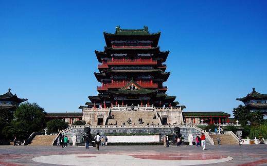 历史上三座"滕王阁"千古留名,他的第一任建造者却被人痛恨_滕州_老