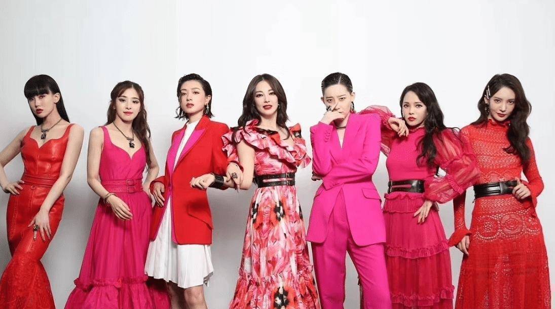 浪姐万茜的舞台比喻过于人间清醒李斯丹妮却觉得太沉重