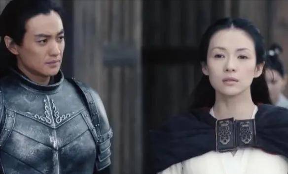 不过章子怡比同类更加过分的是,四十多岁的她去演15岁的少女戏份.