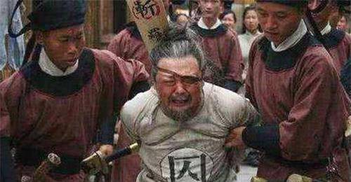 原创朱元璋下令开仓放粮自己微服私访扮乞丐要饭回朝后斩5名高官