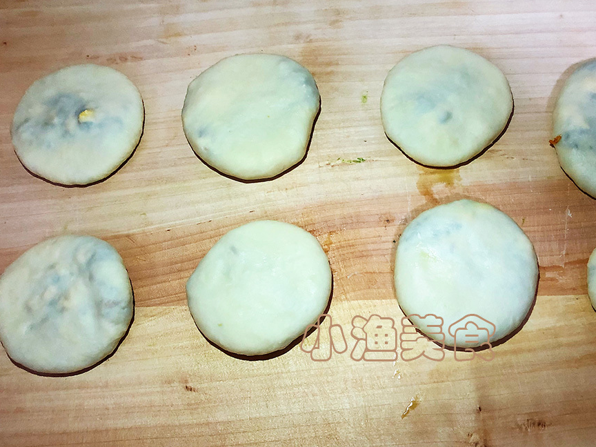 韭菜盒子简单做法不发面不饧面皮嫩味鲜儿子吃不够