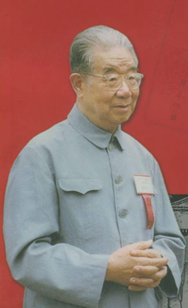 他曾担任东北局的秘书长,48岁被撤职,晚年享受正部级待遇_张明远