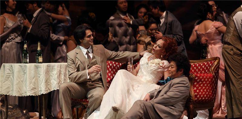 茶花女玛格丽特死了死在了虚伪道德的深海里