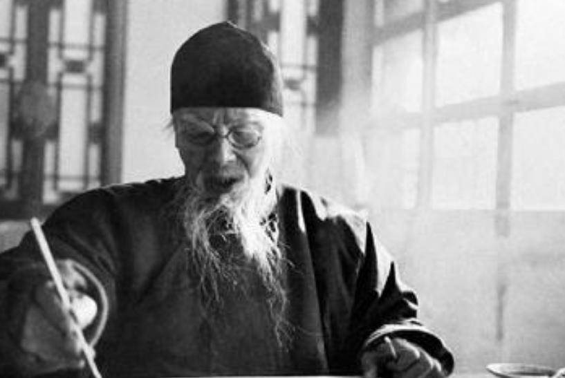 时,朋友送他一个婢女,一年后婢女诉苦待不下去了_宝珠_陈春君_王缵绪