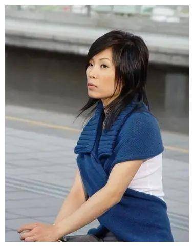 退出歌坛,实则已"悄然离逝",再也见不到的8位歌星_胡寅寅_高枫_汝佳