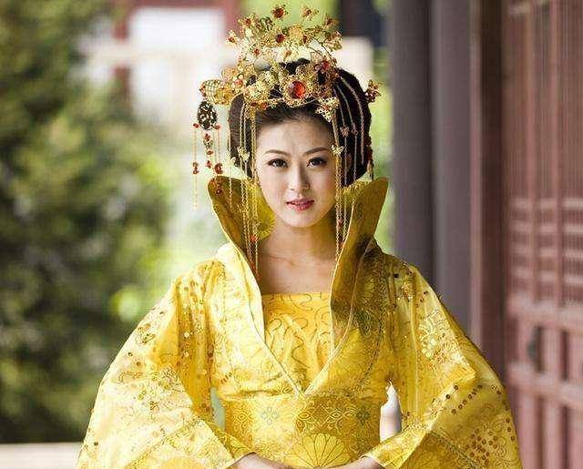 原创3000多年前的商王后证明妇女能顶半边天亲自提兵击溃雅利安人