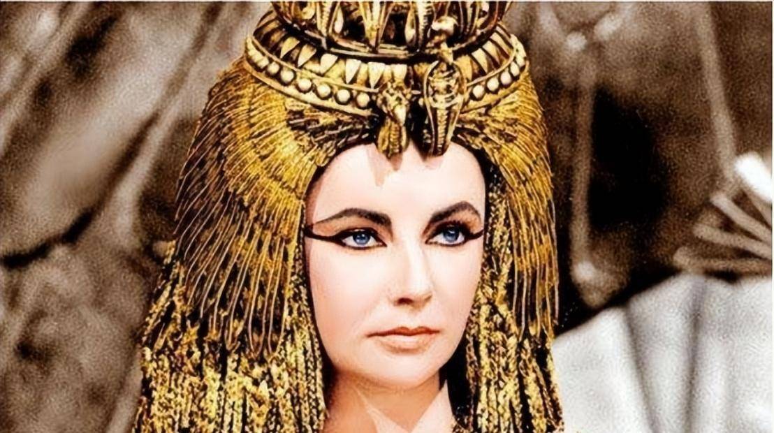 原创埃及艳后嫁给亲弟弟并让两位罗马统治者为之倾倒其结局如何