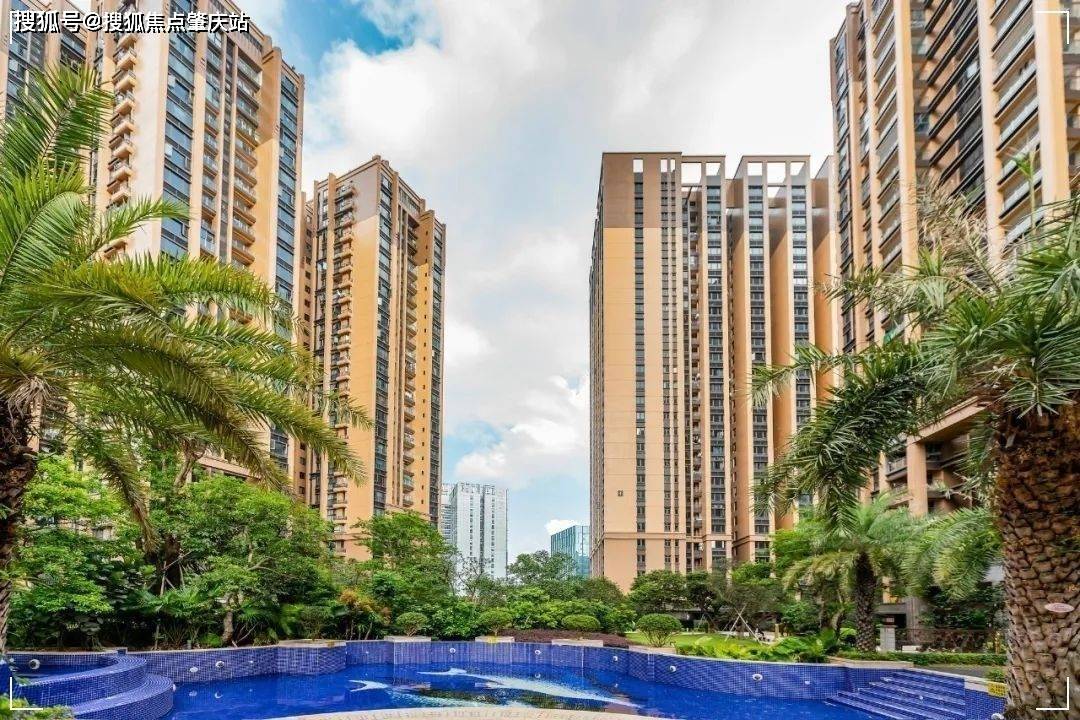综上所述,润科华府作为深圳宝安区的一处优质住宅项目,在地理位置