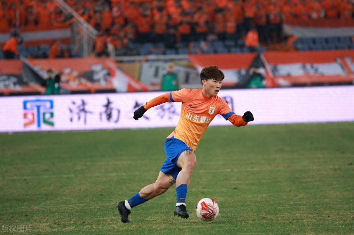 李帅因为伤病原因早早退出集训,赵博作为第四门将更多的是体验气氛