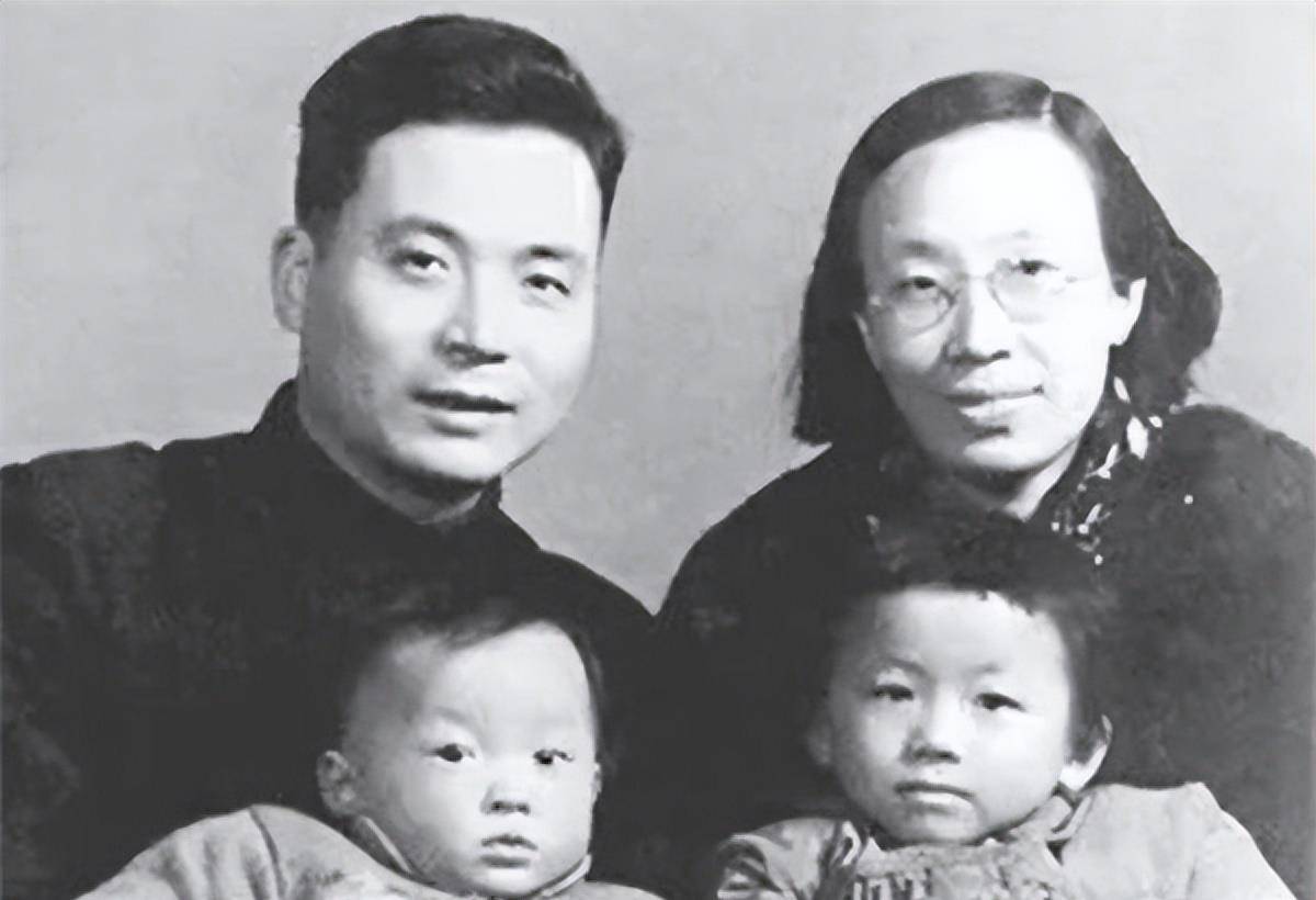 原创苦等邓稼先28年的许鹿希93岁仍住在60平米的老房子子女如今如何