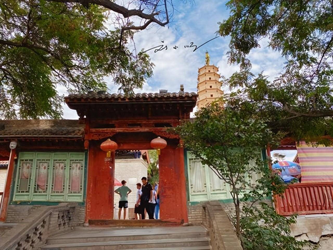 甘肃省"第一大城市",gdp是第二大城市的3倍,还是著名旅游胜地_兰州