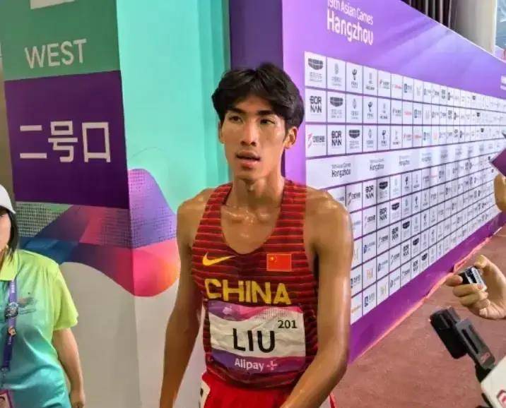 刘德助广西百色田径骄子我们中长跑的希望