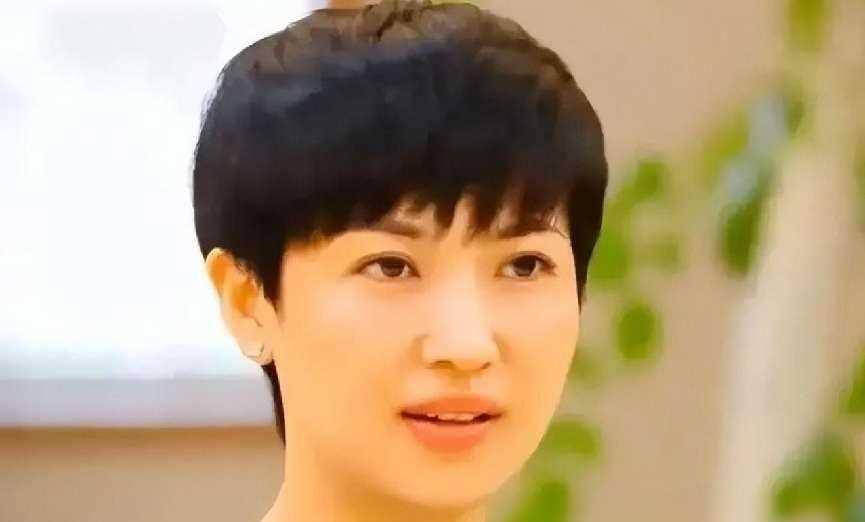 cba最美老板惊艳亮相颜值超群年轻有为任董事长