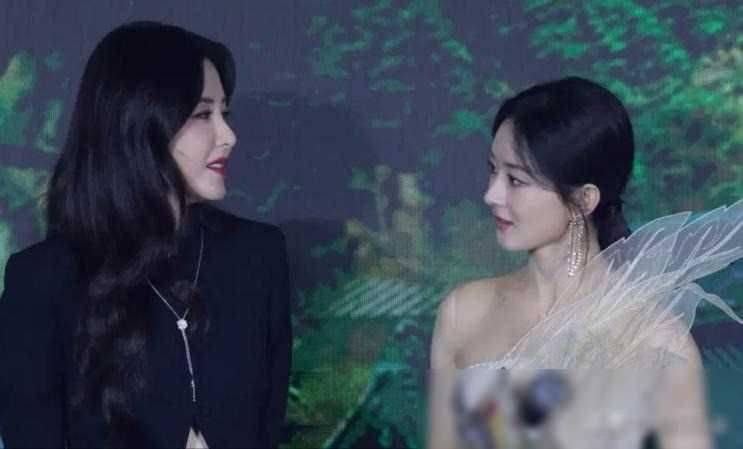 赵丽颖又土又矮到底算不算大美人看看她和曾黎的合照就知道