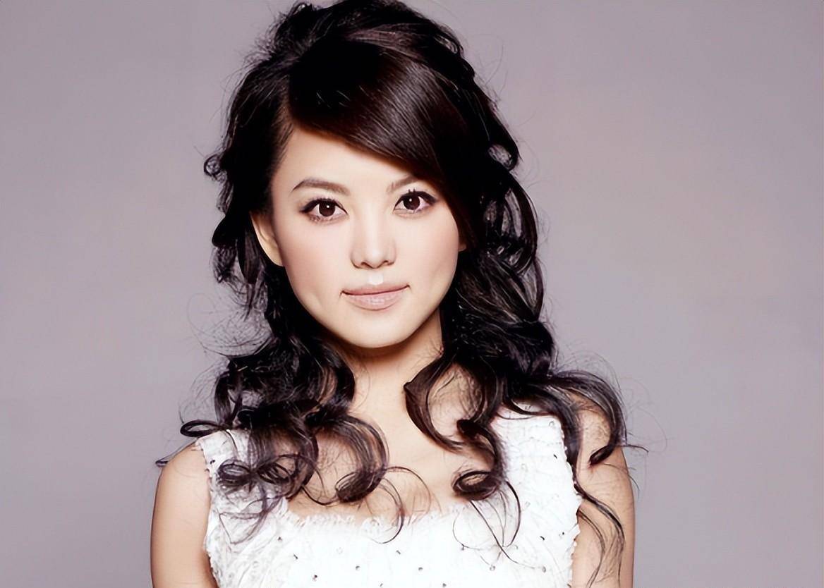 离开湖南卫视的几位主持人,有人事业更进一步,有人销声匿迹_曹颖_李湘