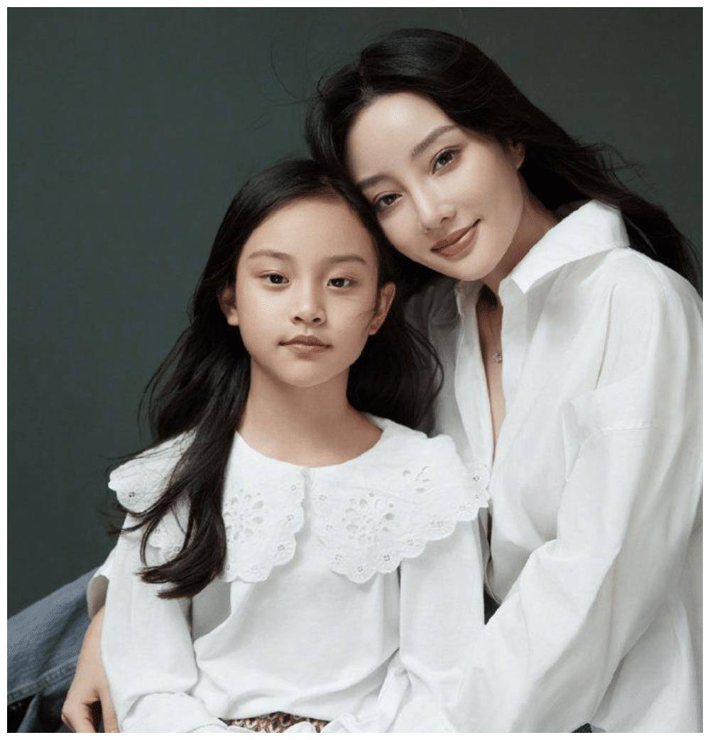 朱丹听到观众喊骚瑞表情有变化杨幂成北电考官李小璐遭网暴