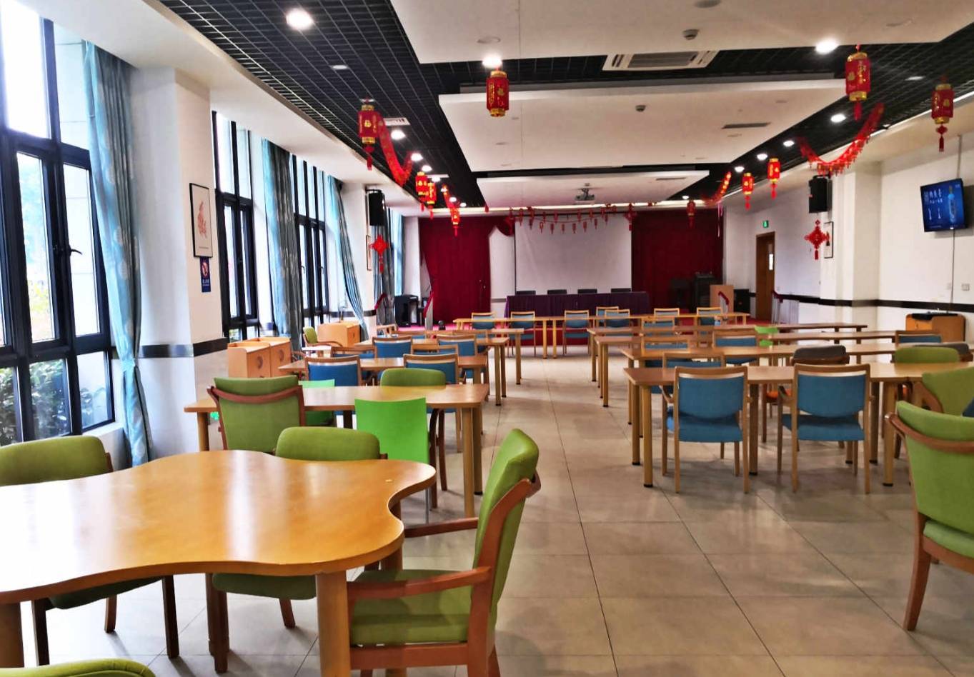 上海虹口区彩虹湾养老福利院地址及收费